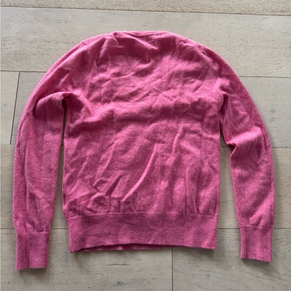 EUC Quince V-Neck Sweater in Fuscia XS 100% cashmere - Picture 3 of 7